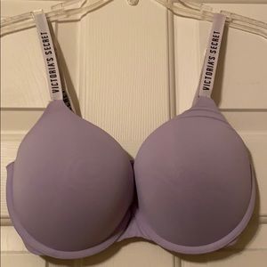Victoria’s Secret T-shirt Bra 32DDD